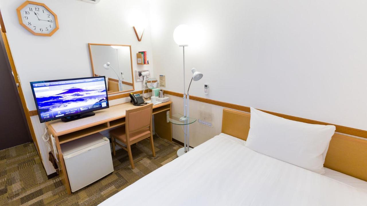 Toyoko Inn Naha Omoromachi Ekimae Exterior photo