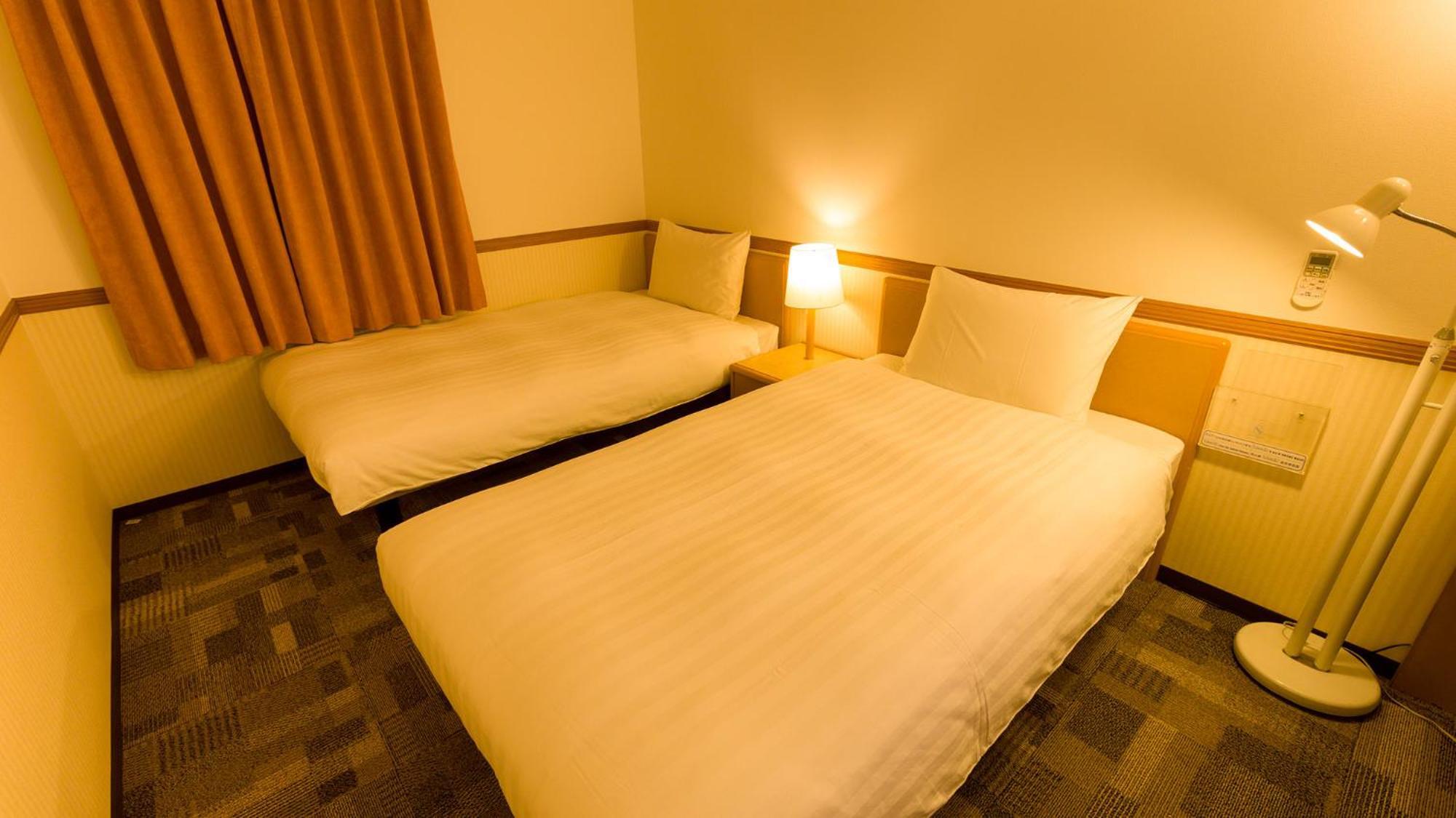Toyoko Inn Naha Omoromachi Ekimae Room photo